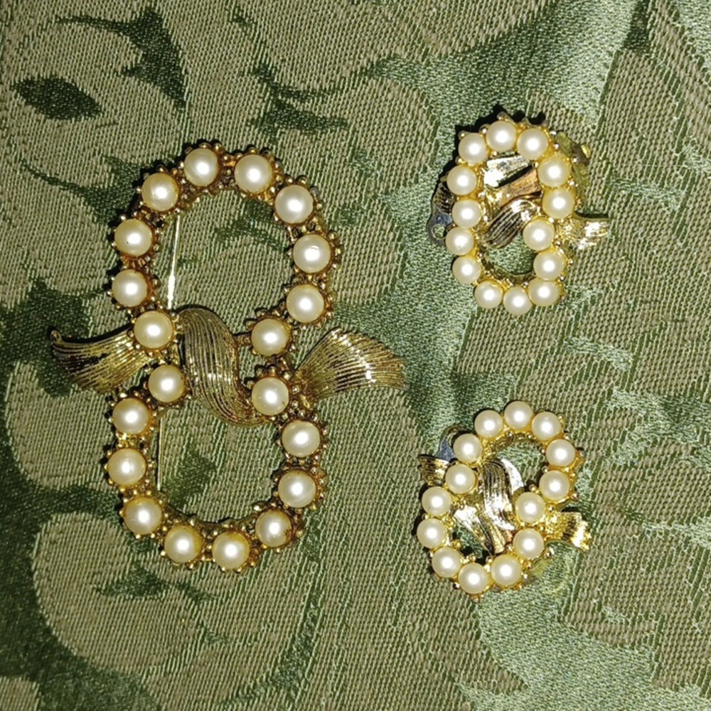 Vintage Brooch and Earring Set